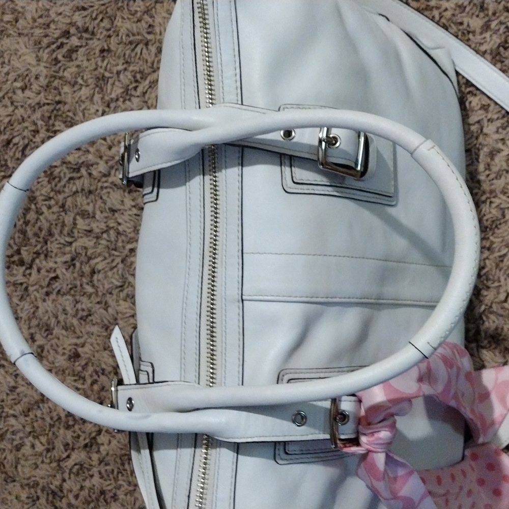 Coach purse - Picture 2 of 3